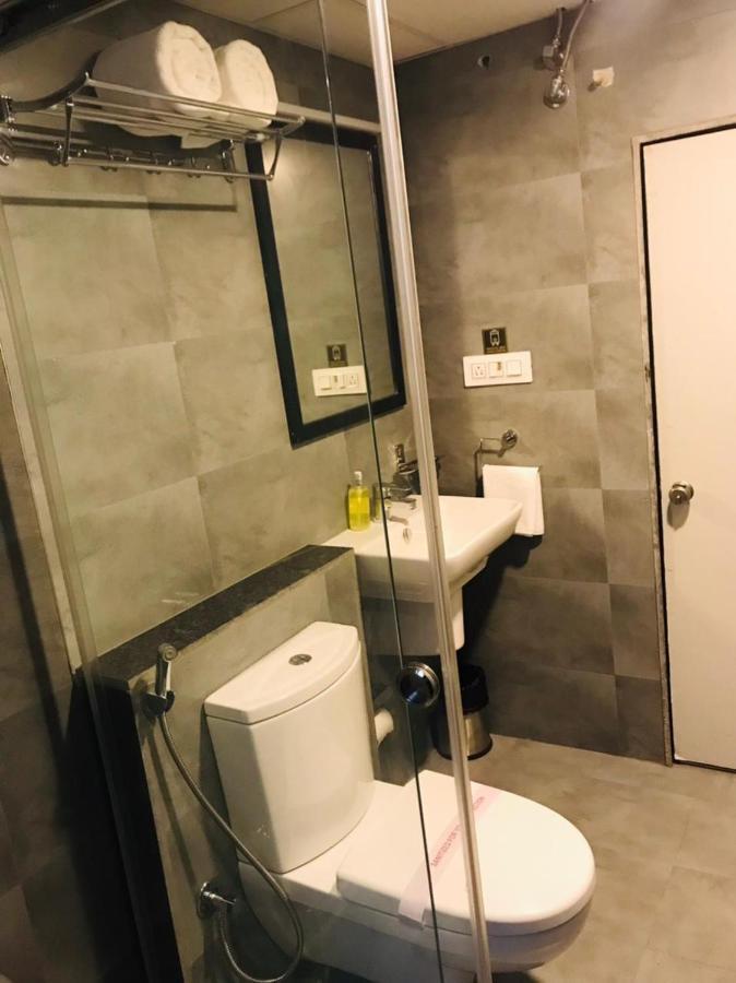 Banzai Rooms 나식 외부 사진