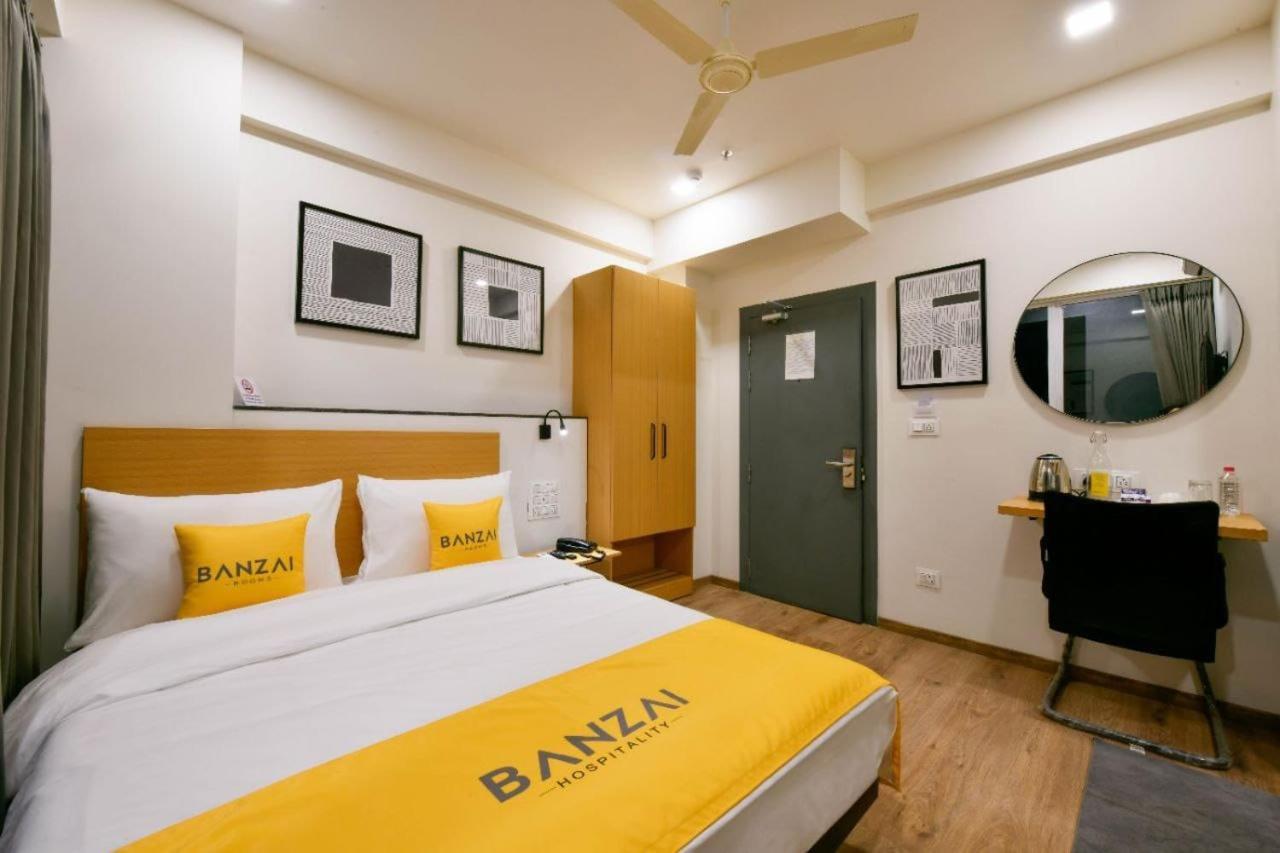 Banzai Rooms 나식 외부 사진