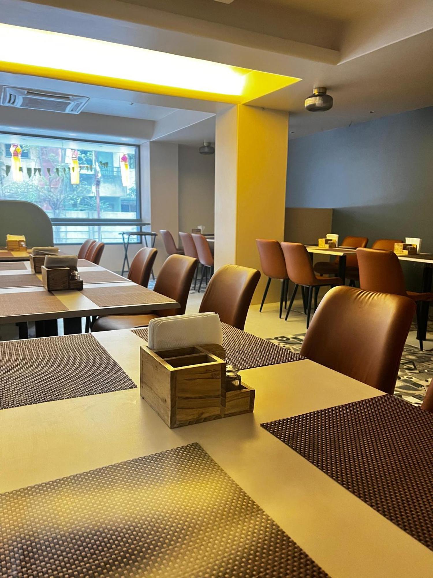 Banzai Rooms 나식 외부 사진